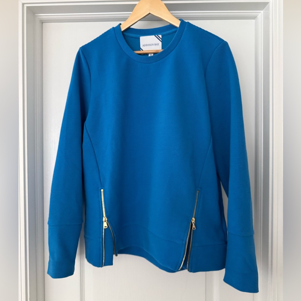 NWOT Addison Bay Everyday Crewneck Sweatshirt, Medium, Breakpoint Blue